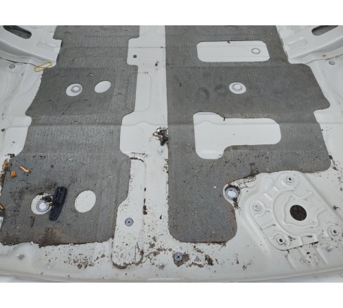 Ниша багажника (запасного колеса)