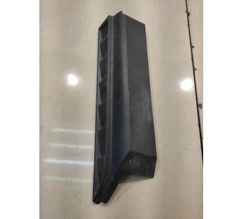 Накладка крыла (передняя, правая)