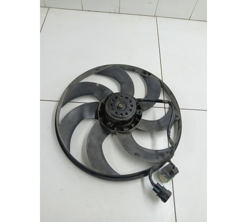 Вентилятор охлаждения двигателя