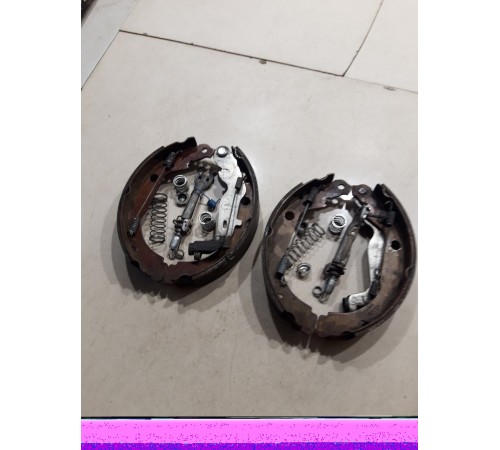 Комплект колодок задних