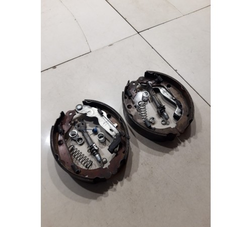 Комплект колодок задних