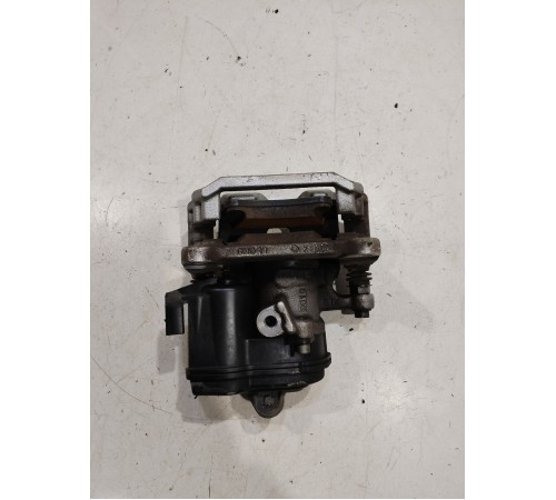 Суппорт(задний правый) без колодок 