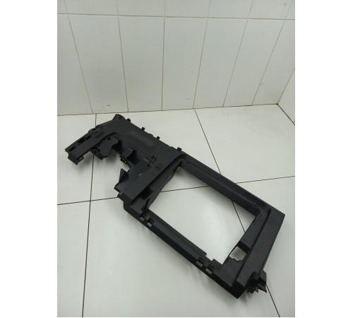 Накладка торпедо правая под бардачок