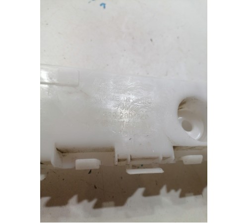 Кронштейн заднего бампера правый