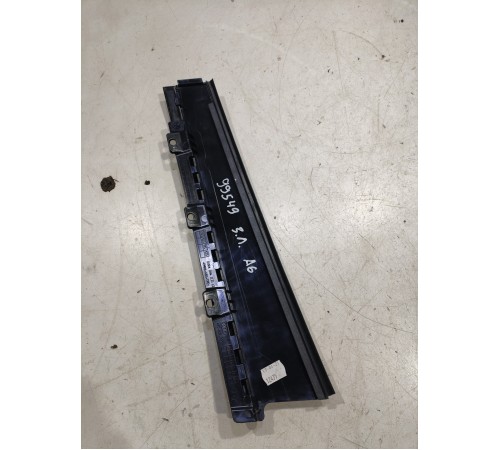 Накладка двери (задняя левая)