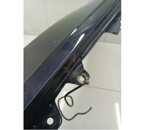 Крыло переднее правое