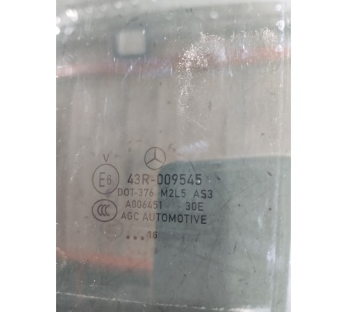 Стекло двери (заднее, левое)