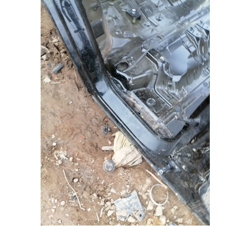 Порог с центральной стойкой правый