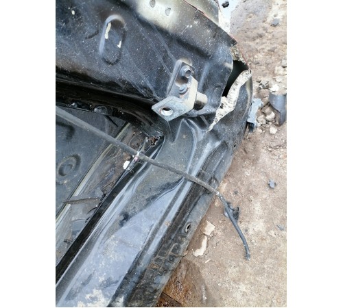 Порог с центральной стойкой правый