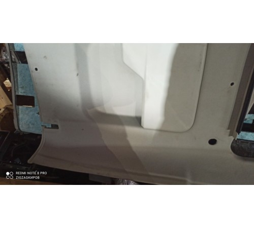 Панель кузова боковой отделки левая