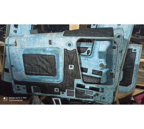 Панель кузова боковой отделки левая