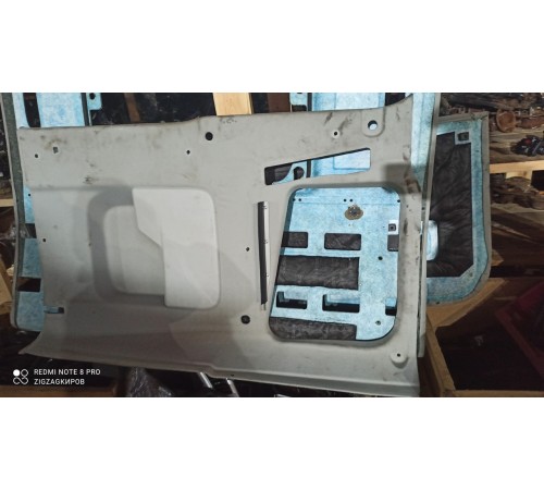 Панель кузова боковой отделки левая