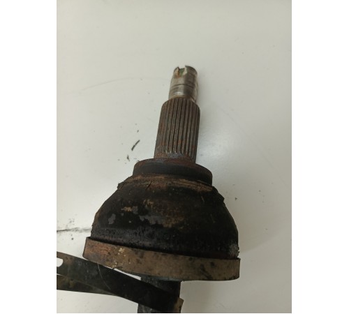 Привод (полуось) передний правый