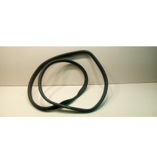 Уплотнитель двери задне левой