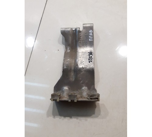 Кронштейн защиты бака(правый)