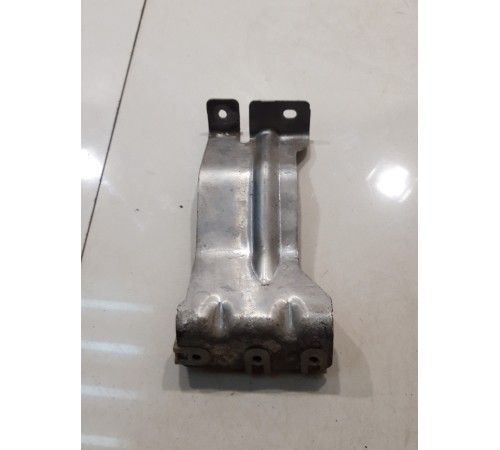 Кронштейн защиты бака(правый)