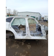 Порог со стойкой правый