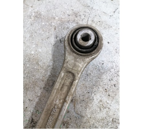 Развальный рычаг задней подвески