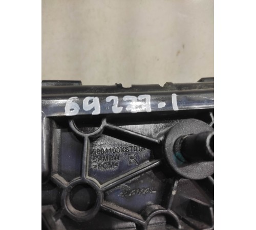 Кронштейн заднего бампера (правый)