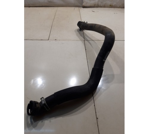 Патрубок системы охлаждения