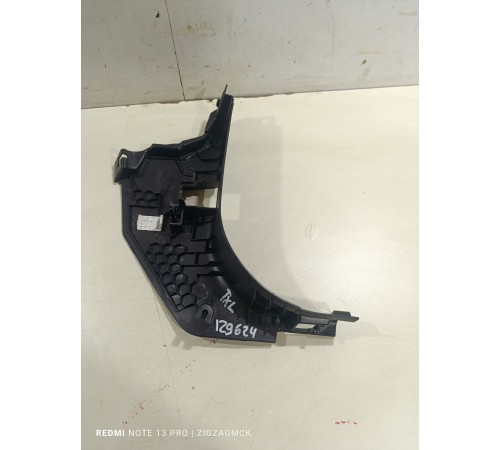 Накладка передней стойки левая нижняя