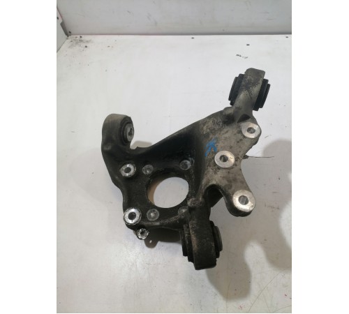 Кулак поворотный задний правый