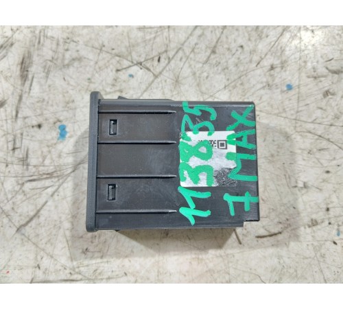 Разъем USB (двойной)