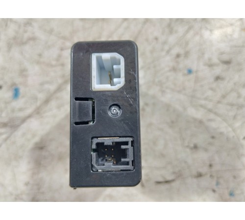 Разъем USB (двойной)