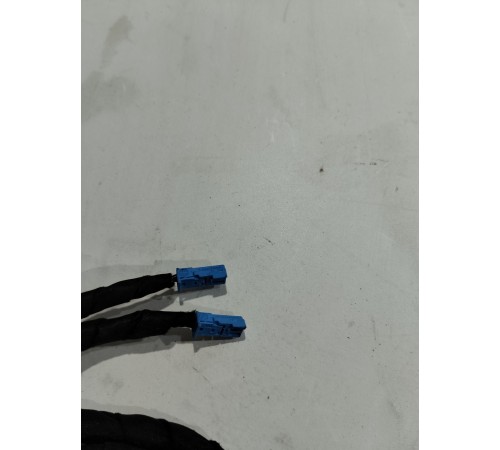 Электропроводка двери (передняя левая)