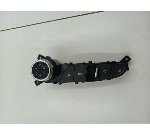 Блок кнопок многофункциональных центральной консоли левый