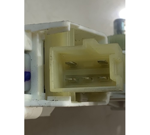 Моторчик стеклоподъемника (передний, правый)