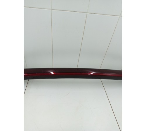 Фонарь задний в дверь багажника