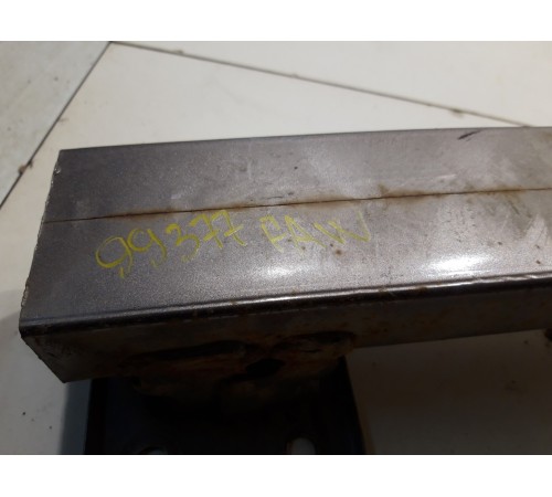 Усилитель заднего бампера