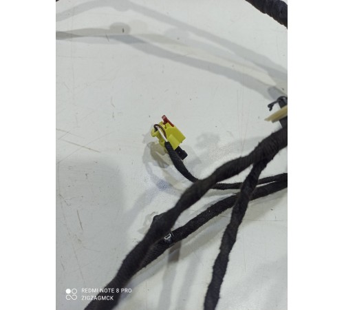 Электропроводка двери (передняя правая)