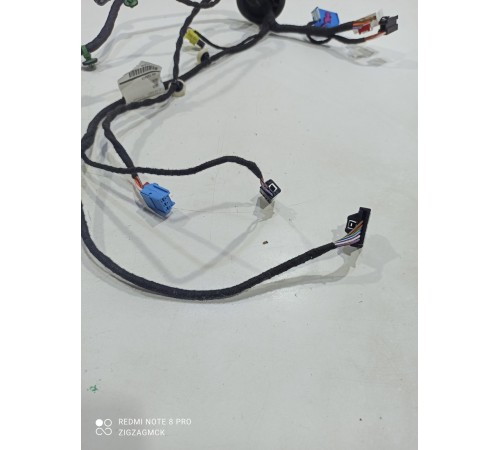 Электропроводка двери (передняя правая)
