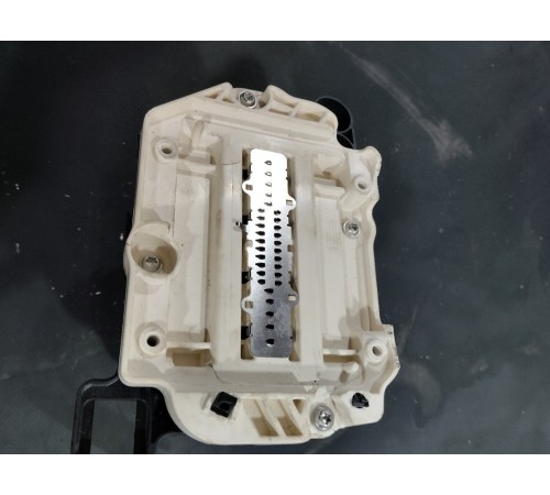 Линза фары передняя левая