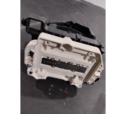 Линза фары передняя левая