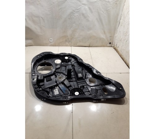 Стеклоподъемник (задний левый)