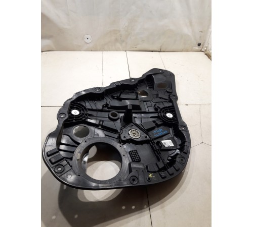 Стеклоподъемник (задний левый)