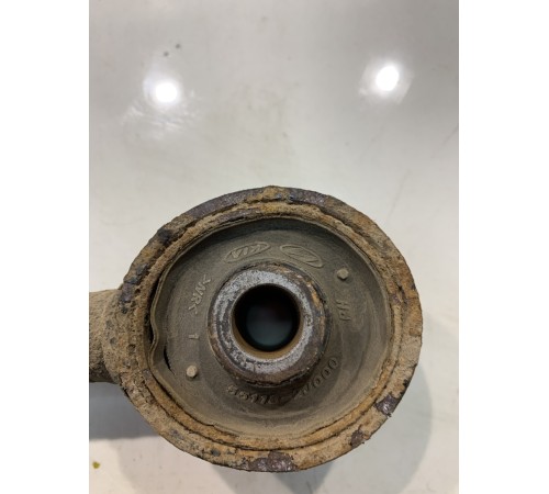 Продольная тяга подвески (задняя, левая)