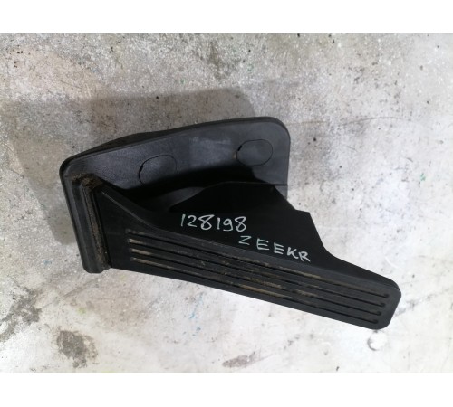 Педаль акселератор (газа)