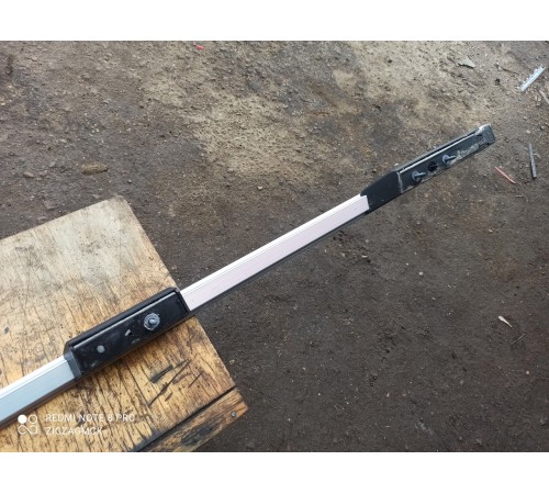 Рейлинг крыши левый