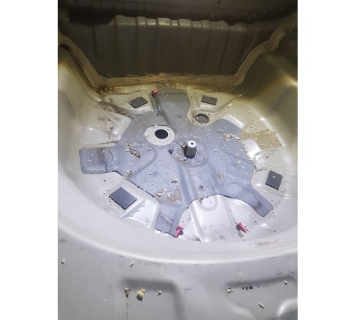 Ниша багажника (запасного колеса)