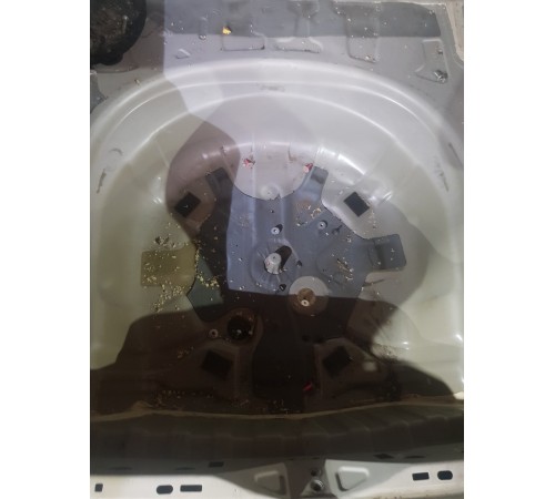 Ниша багажника (запасного колеса)