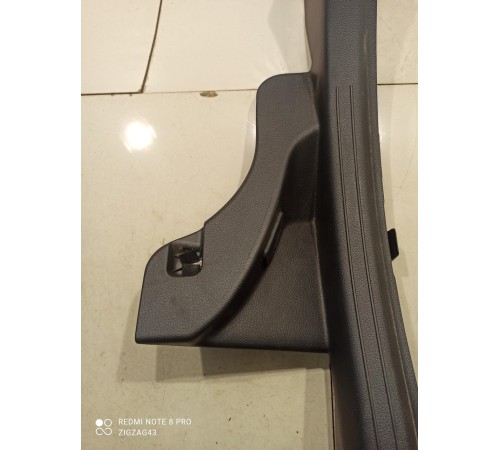 Накладка порога(задняя левая внутренняя)