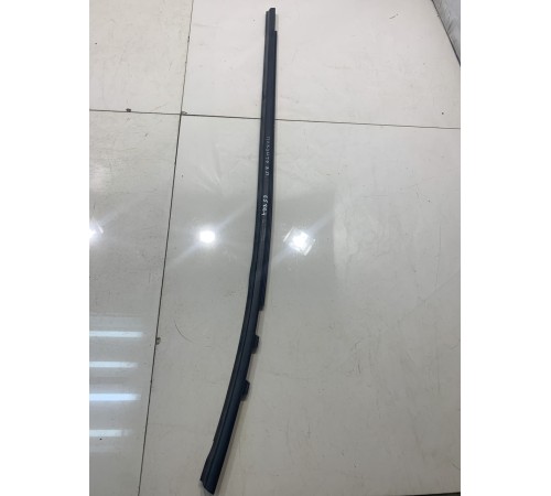 Уплотнтель стекла заднего правого