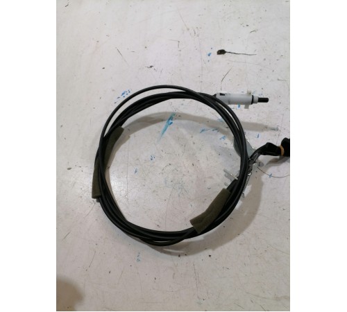 Трос открывания лючка бензобака