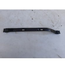 Крепление топливного бака центральное