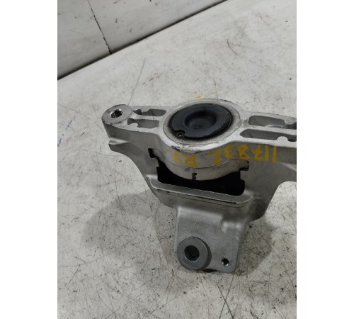 Подушка опора двигателя