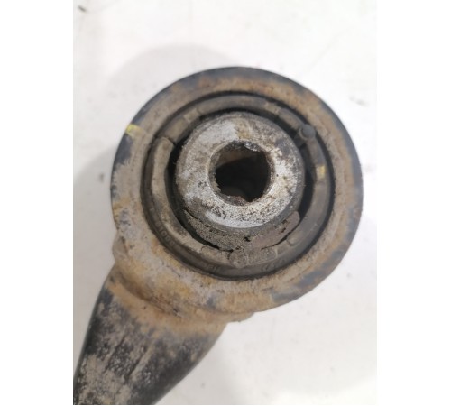 Рычаг задний правый 